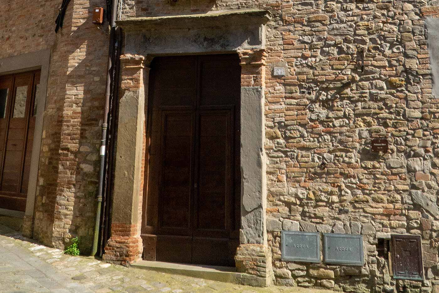 Palazzo degli Olivi (sec. XV)